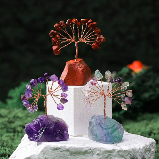 Image de arbre de vie en cristal naturel — décoration porte-bonheur avec base en pierre brute - arbre de vie cristal naturel